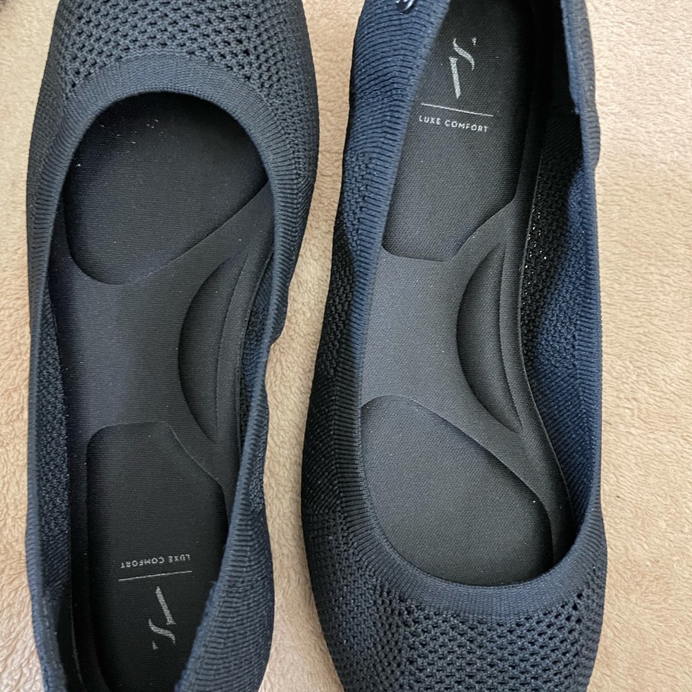 Simply Vera Round Toe Ballet Black Flats, Size 9